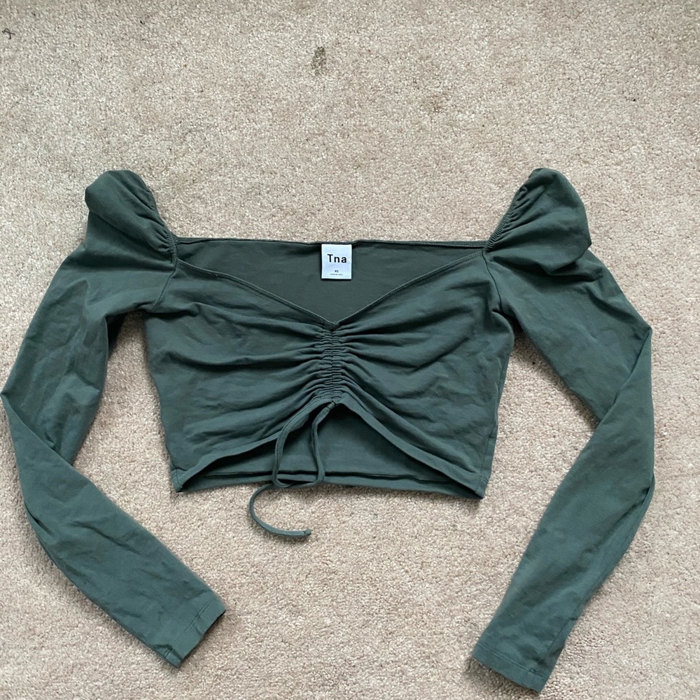 Aritzia TNA 90s Malibu longsleeve